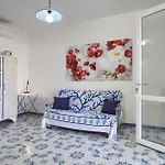 Le Dimore Sul Mare A San Gregorio By Lovesud Tatil Evi Santa Maria di Leuca