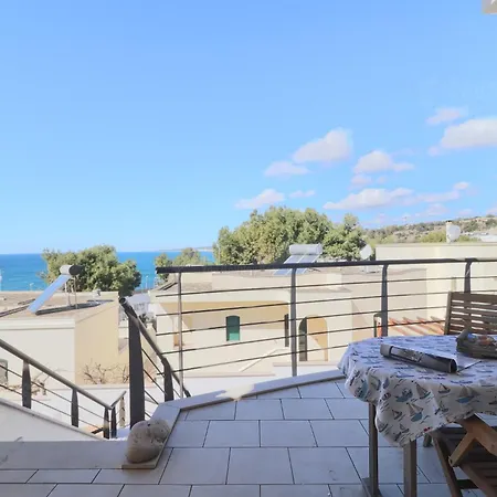 Feriehus Le Dimore Sul Mare A San Gregorio By Lovesud *